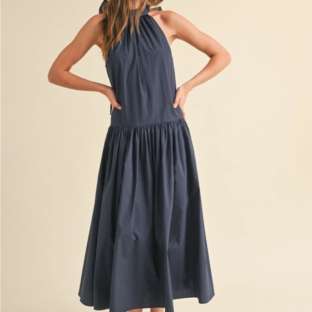 Chic Navy Midi Dress